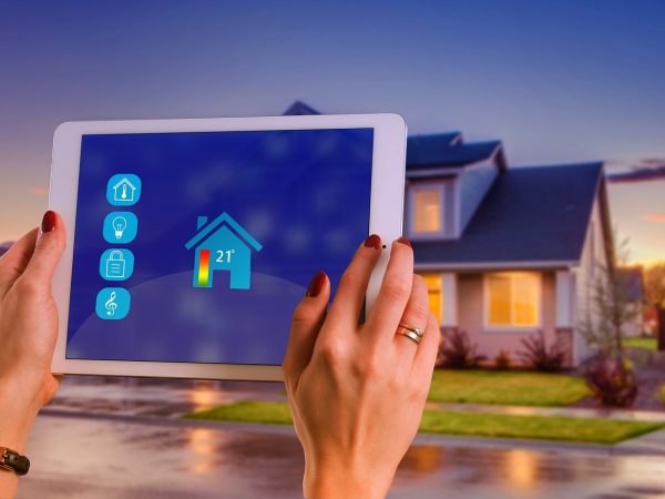 Biometrische technologie in raamdecoratie voor een veilige woning