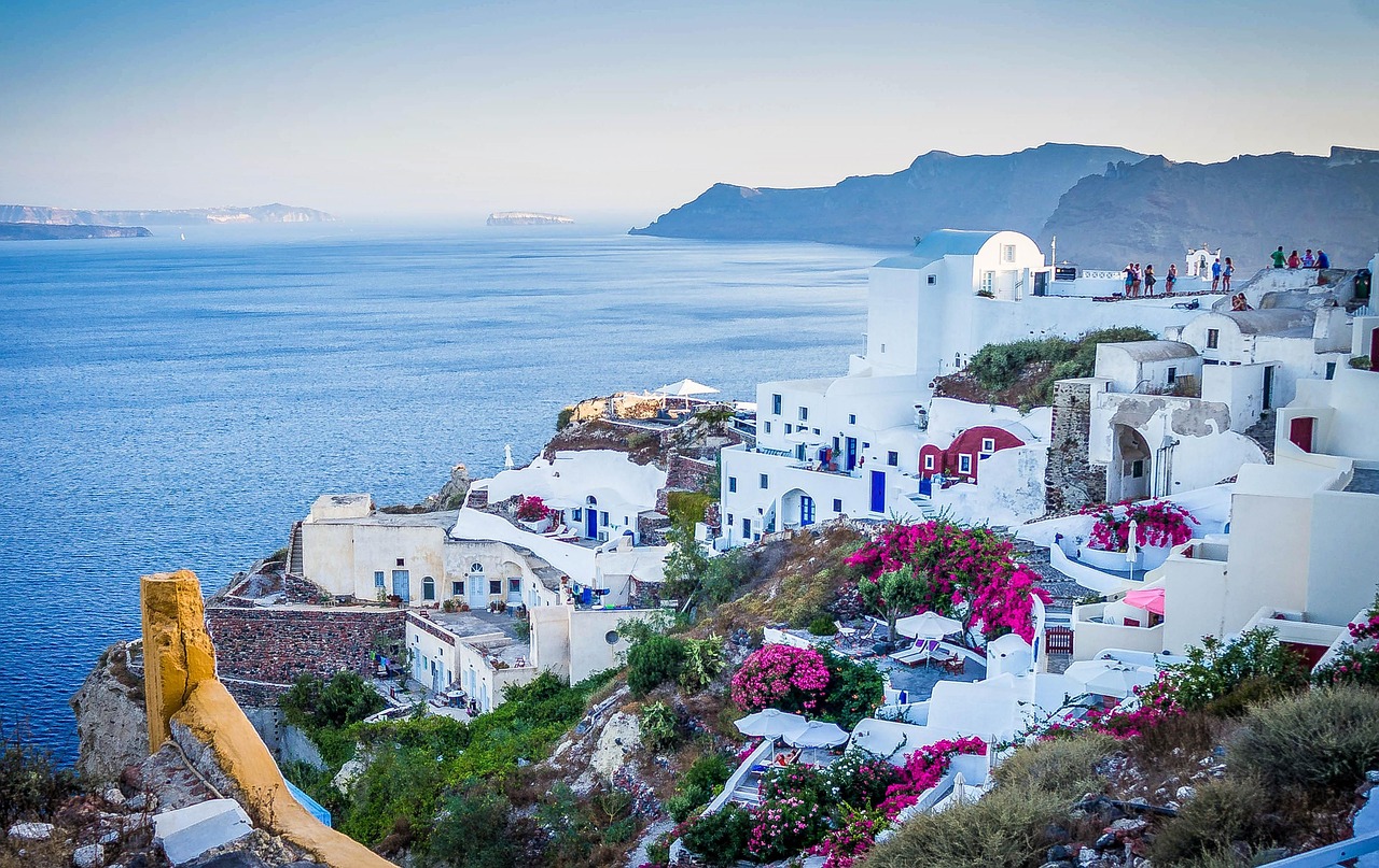 Vrolijke canvas schilderijen geïnspireerd door Santorini-zee.