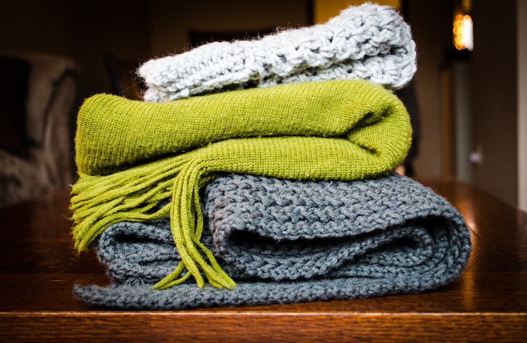 Warmte en textuur toevoegen aan je decor voor knusse winteravonden